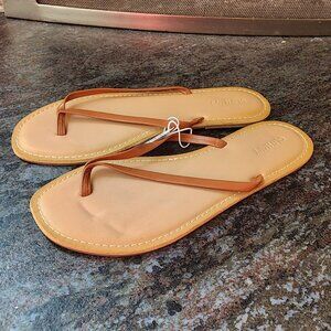 NWT Old Navy Brown/Tan Flip Flops Size 9